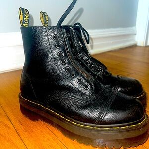 Dr. Martens SINCLAIR PLATFORM BOOTS, Like New, barely worn.
